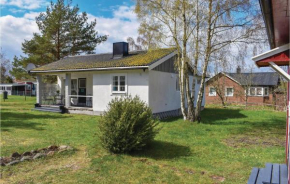 Three-Bedroom Holiday Home in Lottorp Löttorp